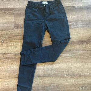 BUCKLE NAVY SKINNY JEANS